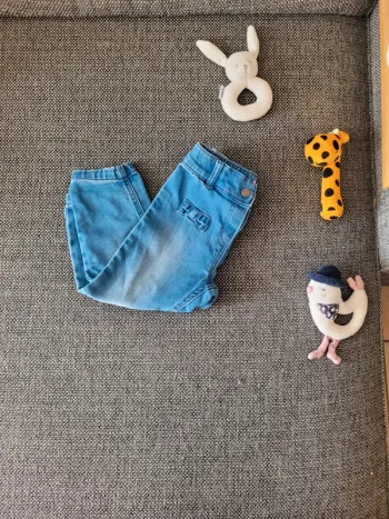 Jeans coupe large fille 24 mois