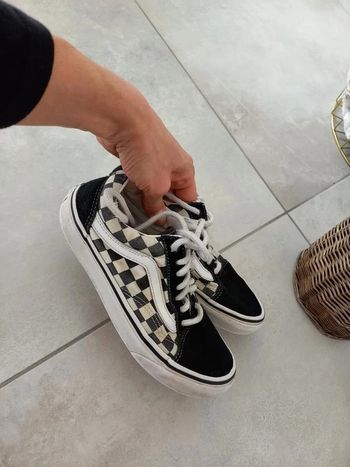 Vans à carreaux