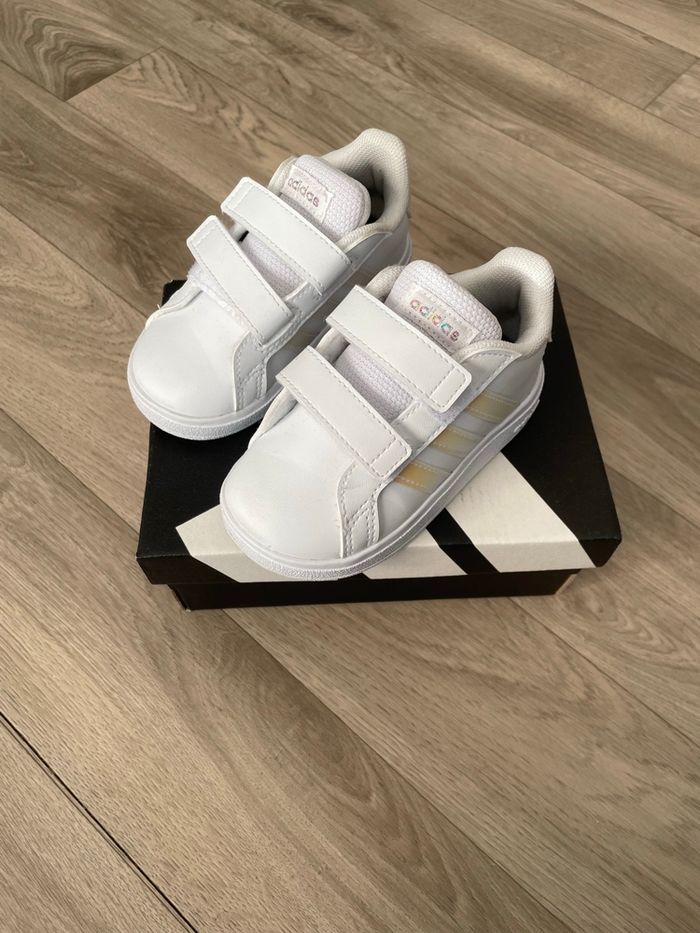 Baskets adidas - photo numéro 5