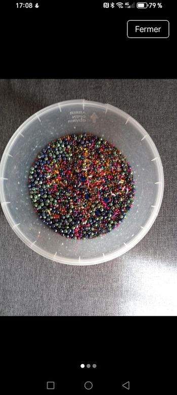 Lot de perles diverses en vrac