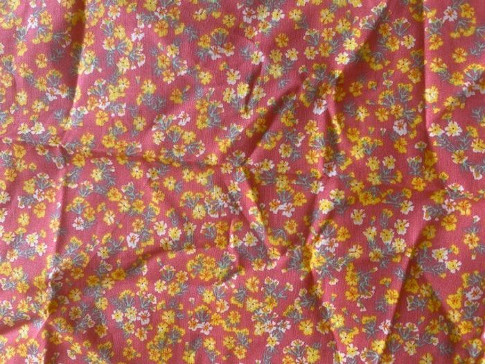 Tissu imprimé à fleurs