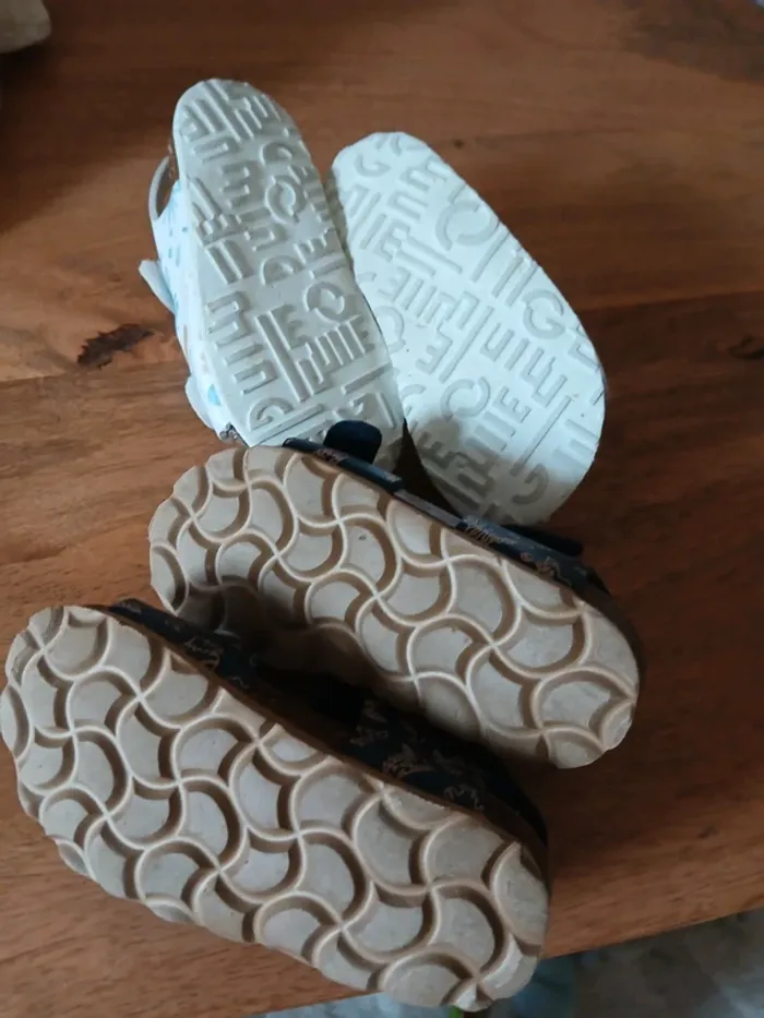 Lot de 2 paire de sandales - photo numéro 4