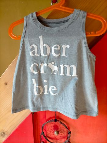 Joli top Abercrombie 4 ans