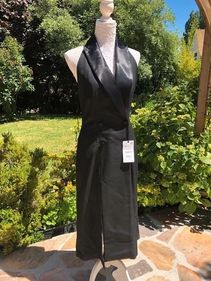 Robe Zara chic neuve taille M - photo numéro 2