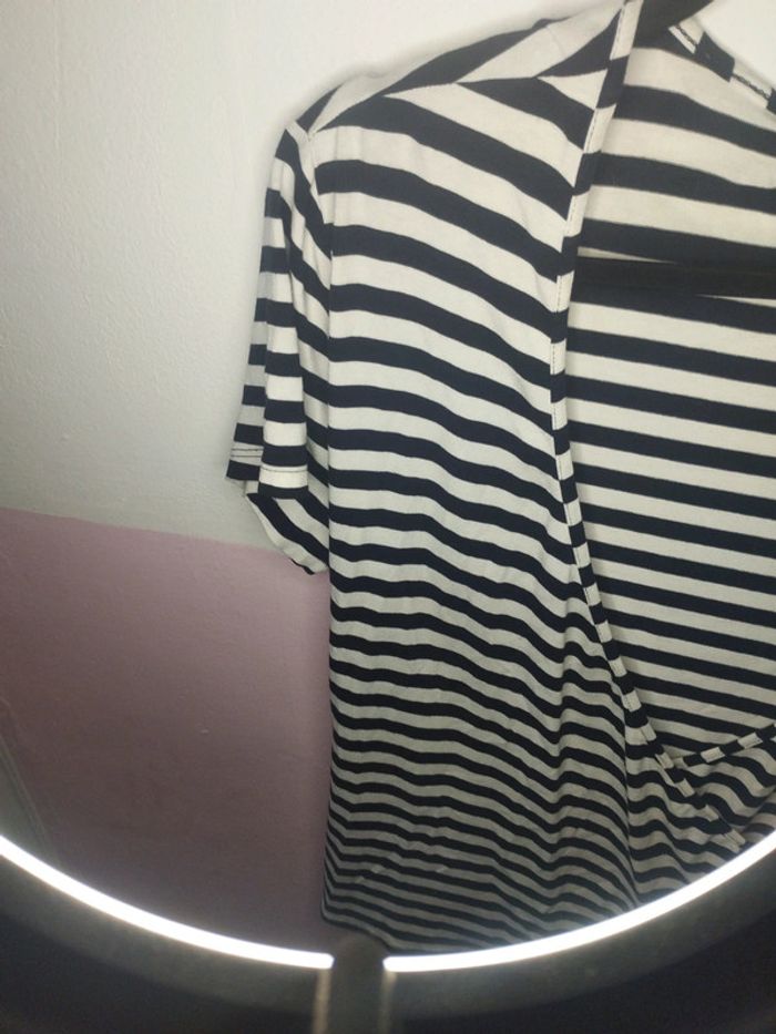 T-shirt taille L marque sixth sense - photo numéro 6