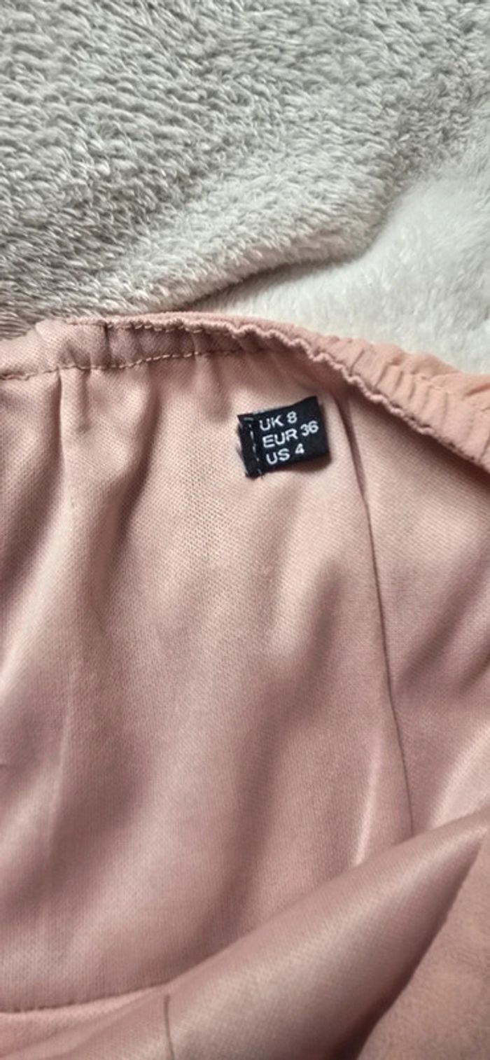 robe dégriffée rose poudré avec cape amovible Taille 36/S défauts - photo numéro 15