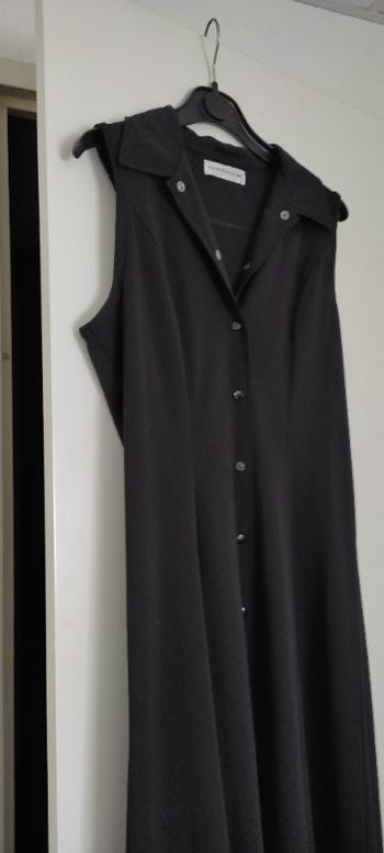 Robe longue noire marque " Inspirations" sans manche