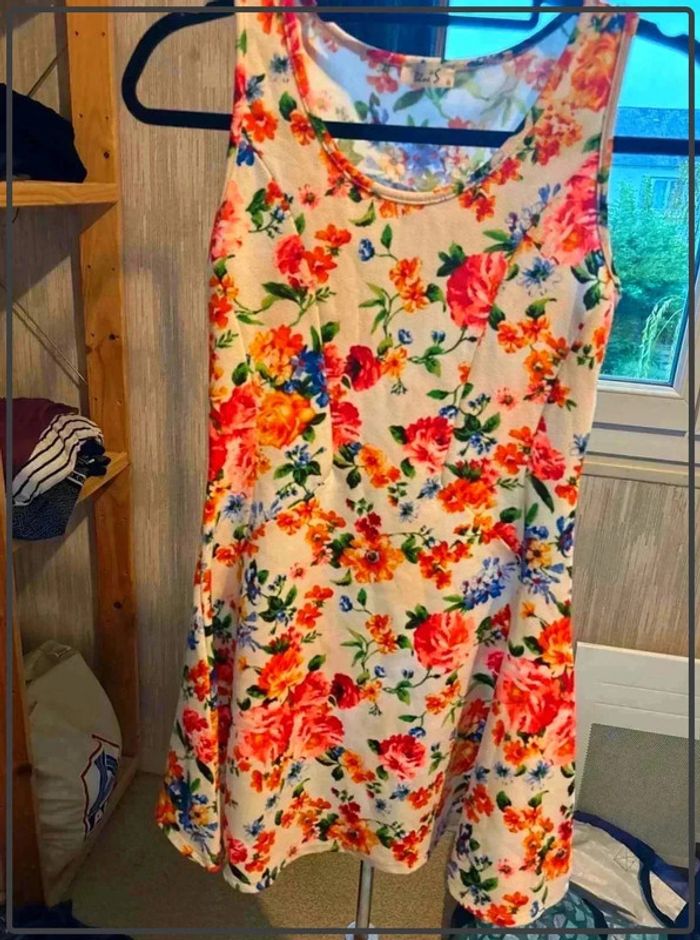 Robe colorée très courte taille 38 - photo numéro 2