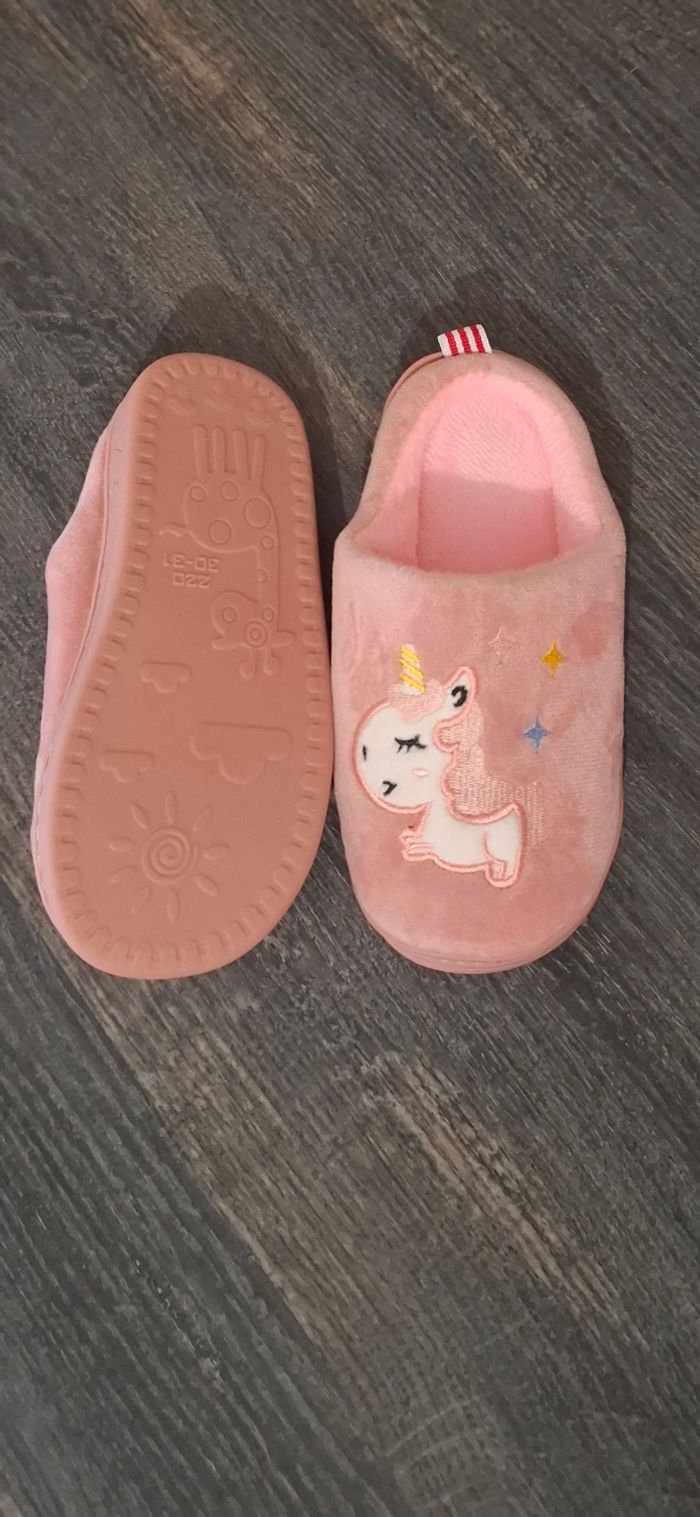Pantoufles fille Licorne rose - photo numéro 2