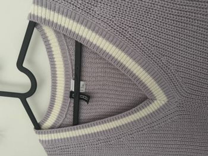 Pull sans manches col V lila H&M - photo numéro 6