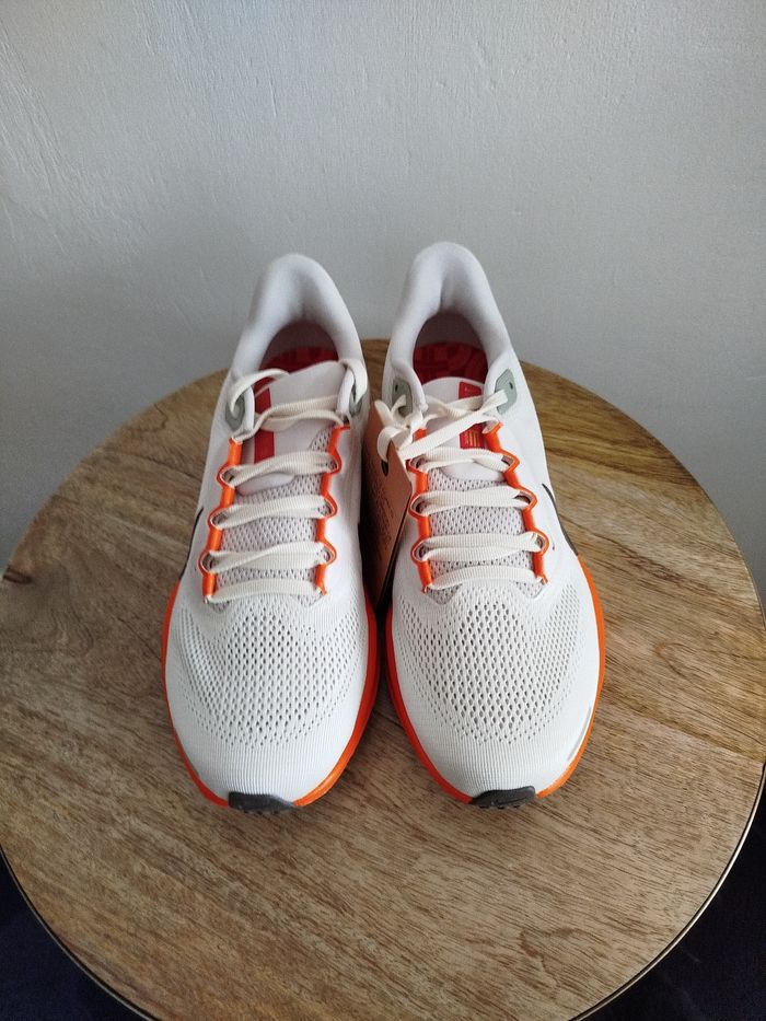 Baskets Nike T 39 - photo numéro 3