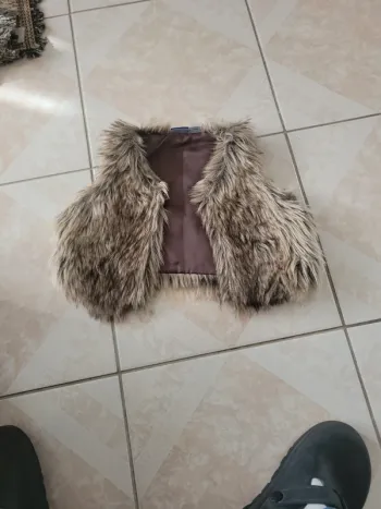 Joli veste sans manche 2/4 ans