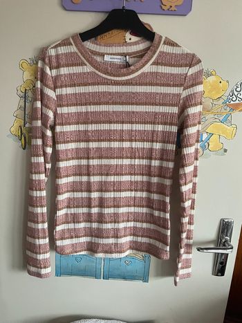 Tee shirt à manches longues à rayures roses, blanches et marrons, taille Xs, marque Reserved
