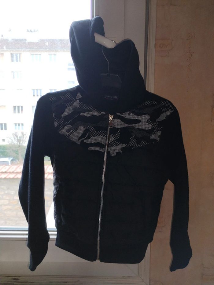 Veste a capuche Dany kids 6 ans