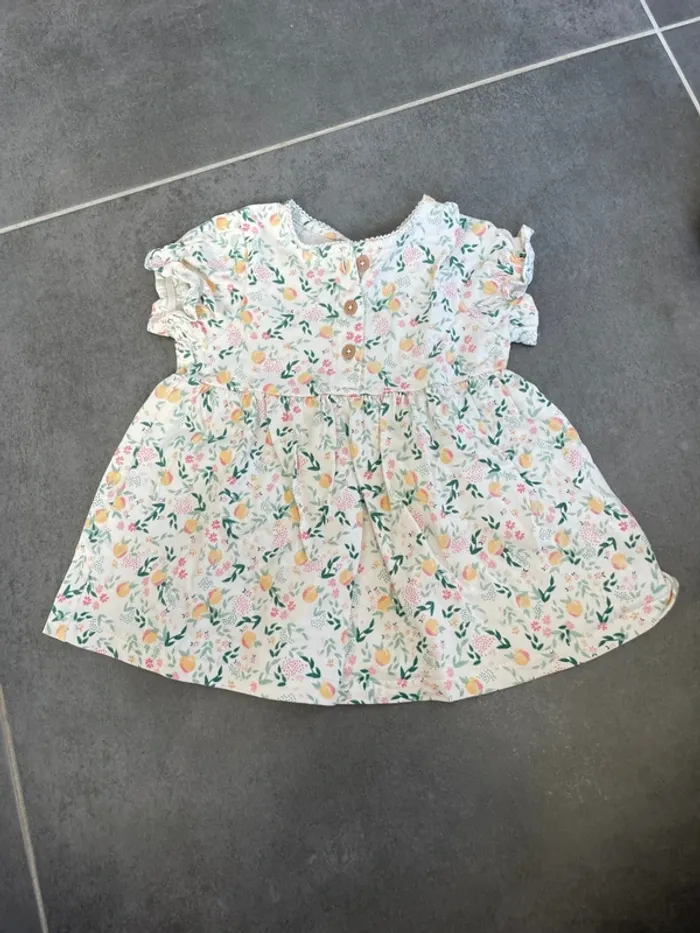 Robe motif fruit