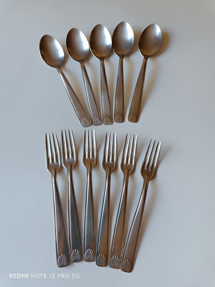 Fourchettes et cuillères inox x 11 - photo numéro 4