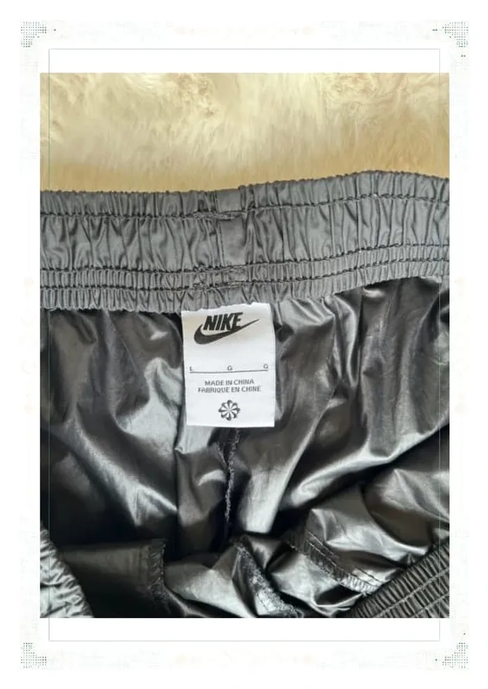 Jogging Nike imperméable – Noir et blanc – Taille S (étiquette L) Homme - photo numéro 5
