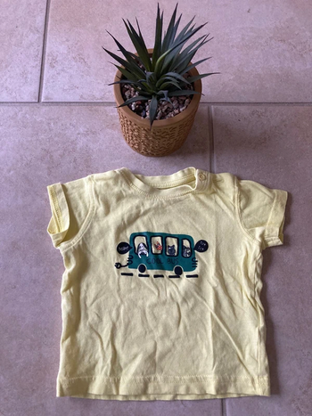 T-shirt garçon taille 6 mois