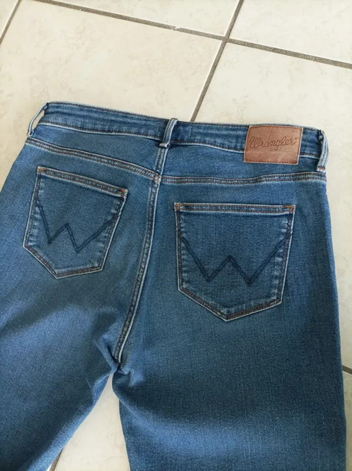 Jean Wrangler coupe Bootcut - photo numéro 2