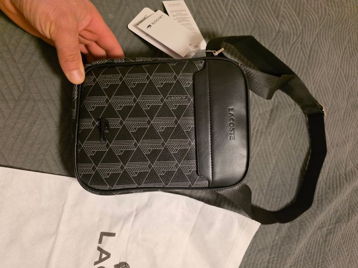 Sac à bandoulière Lacoste - photo numéro 2