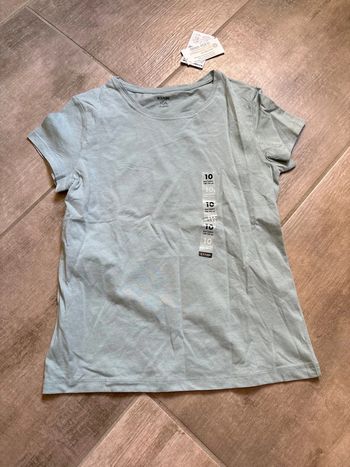 T shirt kiabi neuf 10 ans