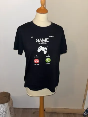Tee shirt