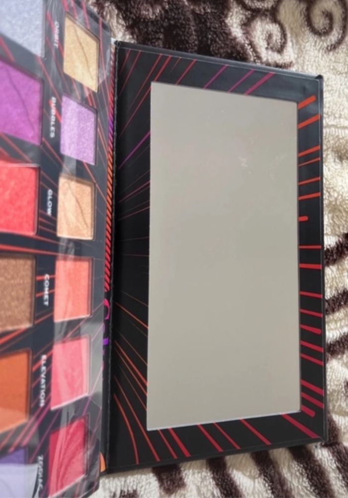 Palette de maquillage - photo numéro 4