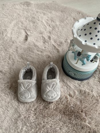 Petits chaussons de naissance 0-3 mois