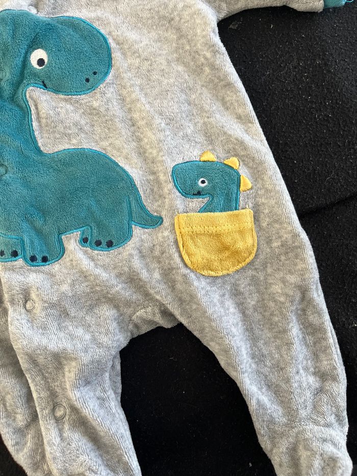 Pyjama 1 mois - photo numéro 4