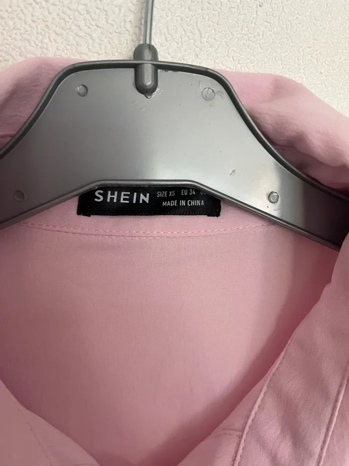 Très belle chemise à longue manche pour femme - photo numéro 2