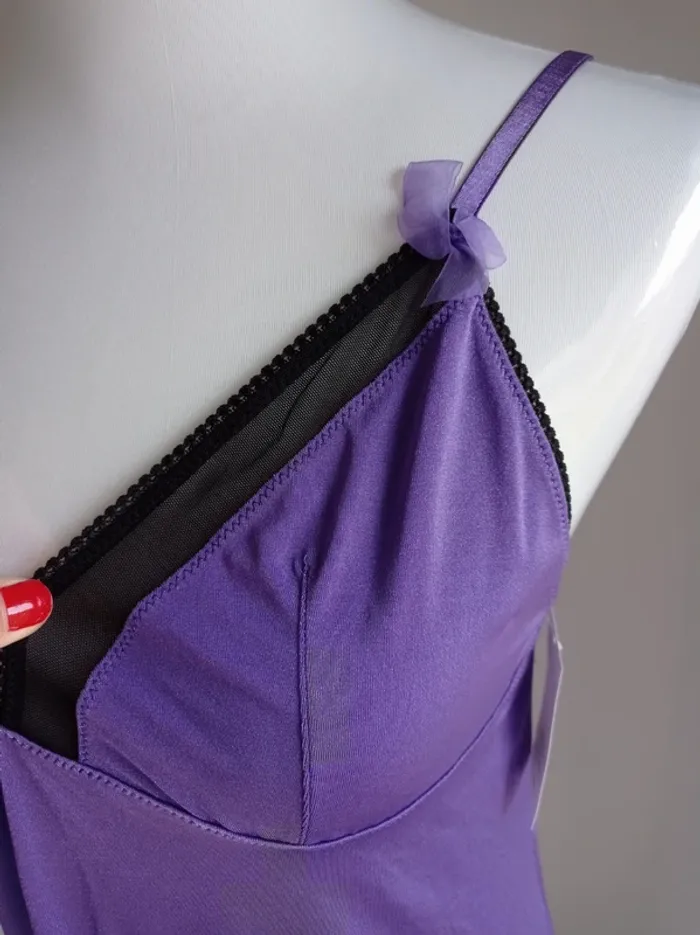 Magnifique nuisette sexy violette sexy avec dentelle noire avec noeuds neuve avec étiquette T.L H&M - photo numéro 2
