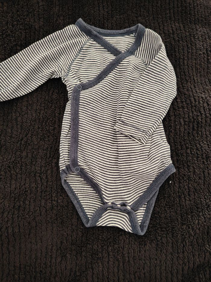 Lot de 8 bodies - photo numéro 2