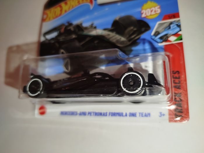 Hot Wheels Formula 1 Mercedes -AMG Petronas Formula One Team 2025 - photo numéro 2