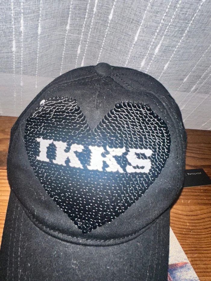 Casquette Ikks fille à sequin neuve t51 - photo numéro 2