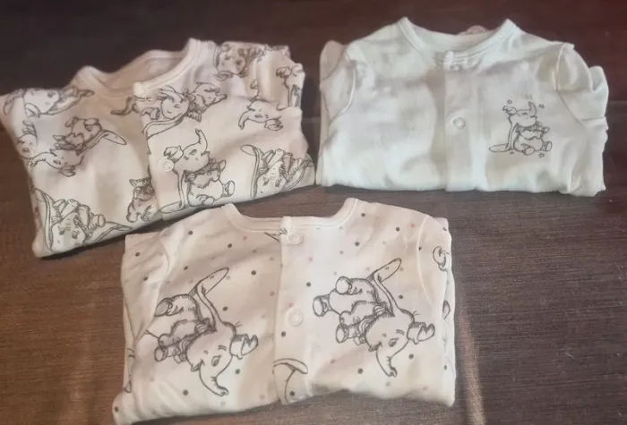 Lot pijamas 0 à 3 mois