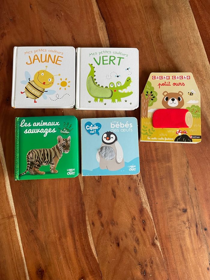 Lot de 5 petits livres découverte du toucher - photo numéro 2