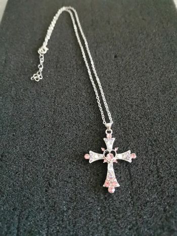 Collier et pendentif spirituel croix chrétienne