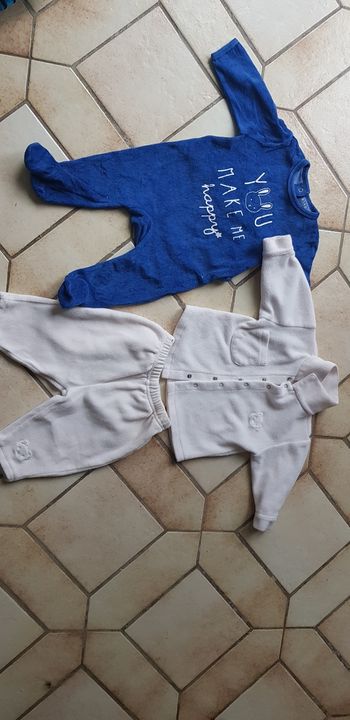 Lot pyjamas