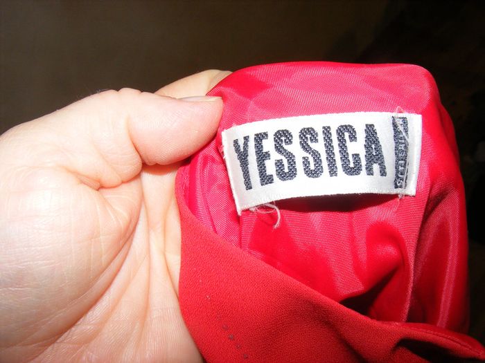 Superbe robe rouge Yessica Neuve taille 40 - photo numéro 6