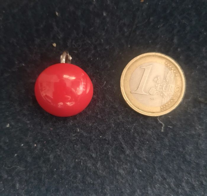 Boucles dormeuses rouges - photo numéro 3