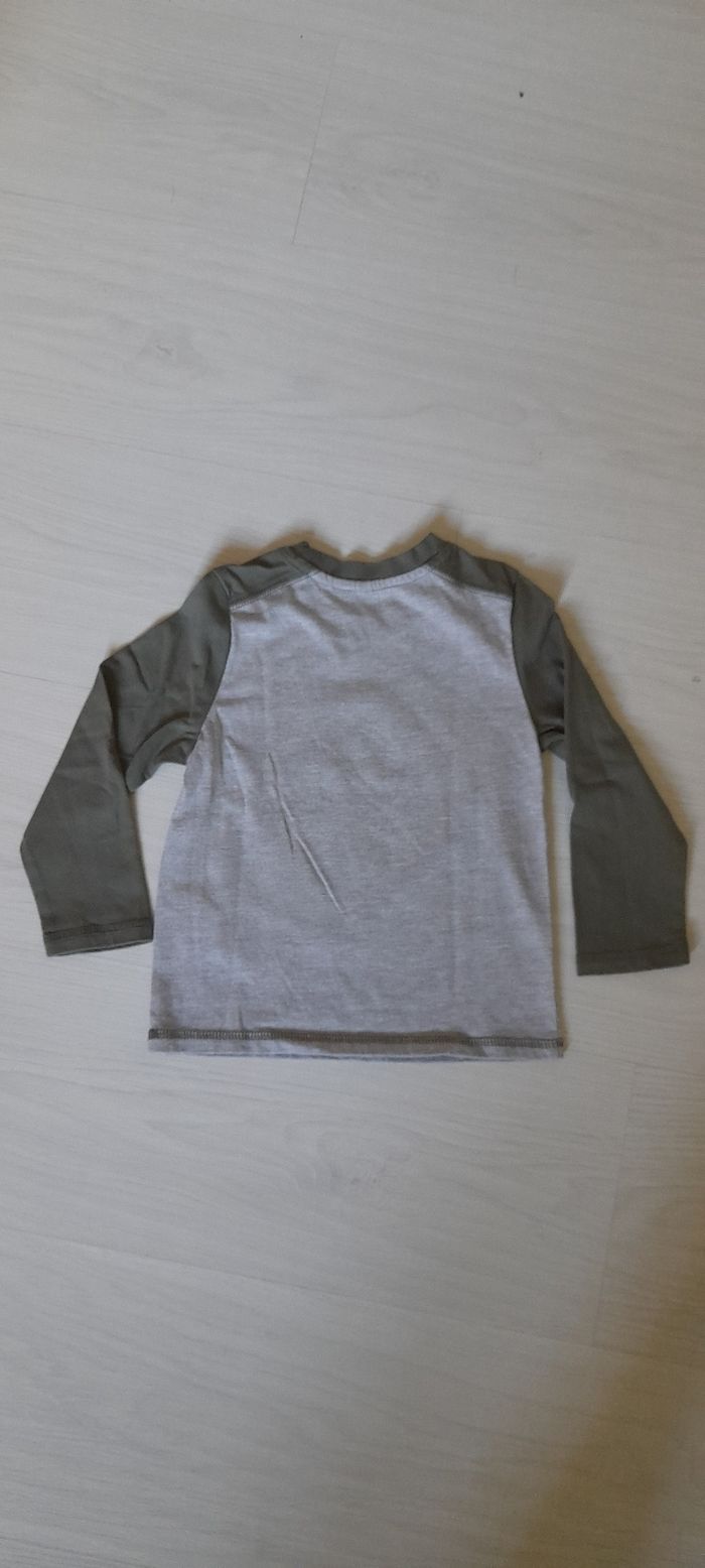 Tee-shirt manches longues T 4 ans - photo numéro 3