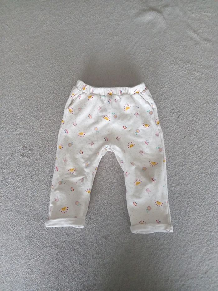 Pantalon blanc a motif 9 mois