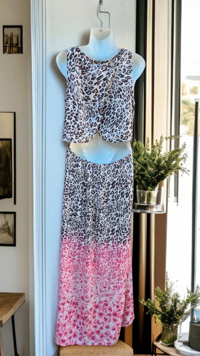 Robe longue noir et rose 🌹 38/40🌹 voir le dos - photo numéro 2