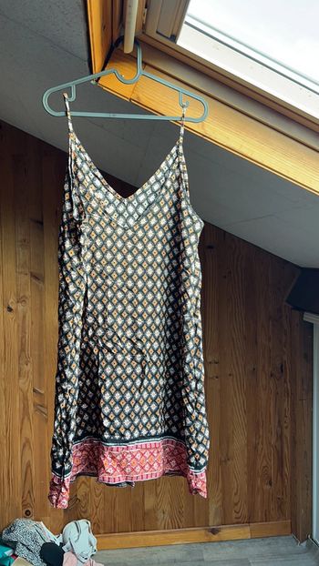 Robe courte SHEIN taille xl mais convient pour du l