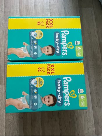 Mega pack de 184 couches pampers taille 6 neuf