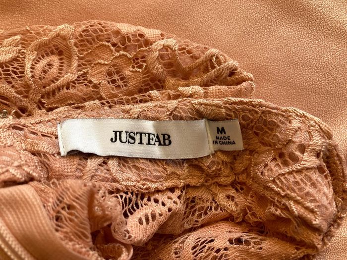Robe dentelle rose poudré neuve - photo numéro 5