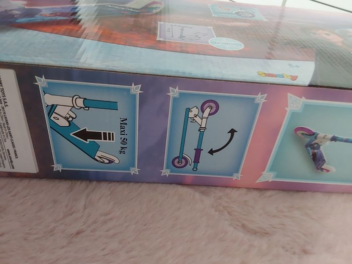 Trottinette pliable 2 roues Smoby - La Reine des Neiges - photo numéro 4