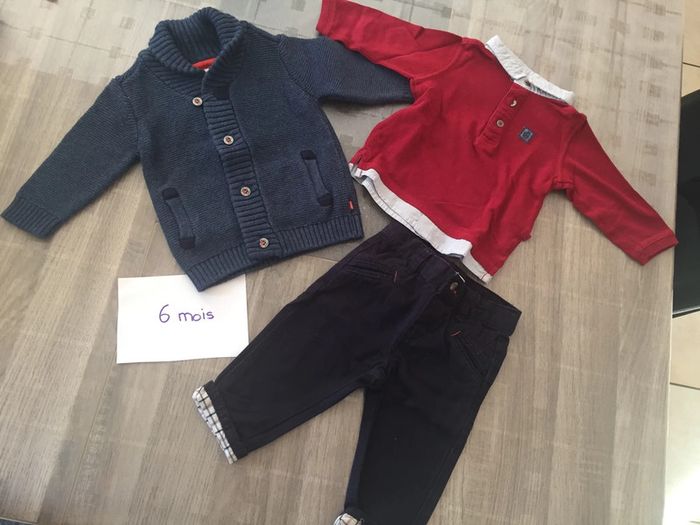 Ensemble gilet t shirt et pantalon 6 mois