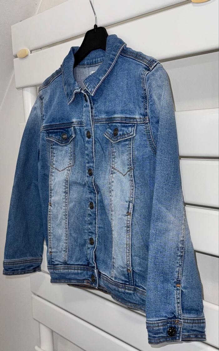 Jolie veste en jean Gémo - photo numéro 2
