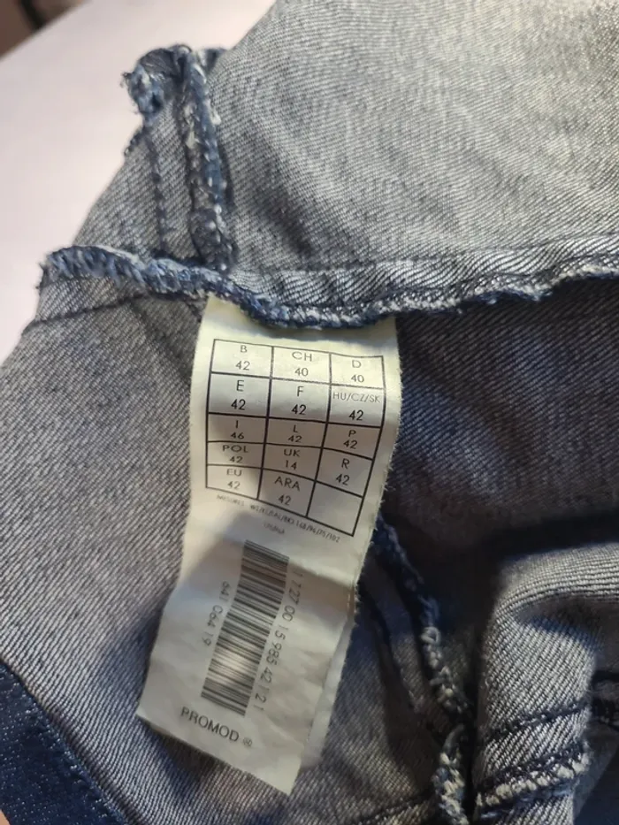 Petit blouson en jean - photo numéro 11